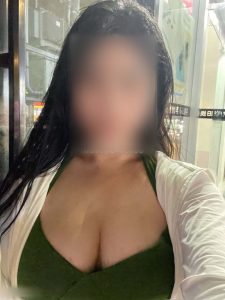 Sydney's findmassagenearby listings feature spas with stunning and skilled masseuses.